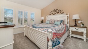 3 bedrooms, iron/ironing board, Internet, bed sheets