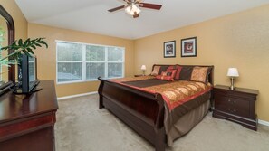 6 bedrooms, iron/ironing board, Internet, bed sheets