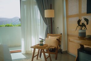 Ropa de cama hipoalergénica y minibar 