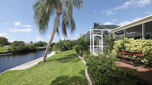 Property grounds - 5 Star Villa on Charlotte Harbor with Large Private Pool, Charlotte County Villa 1011 (Charlotte County)