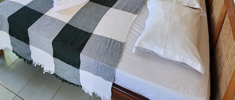 Kamar Triple Standar | Wi-Fi gratis dan seprai linen