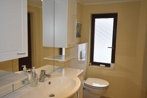 Towels, toilet paper