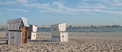 Una spiaggia nelle vicinanze