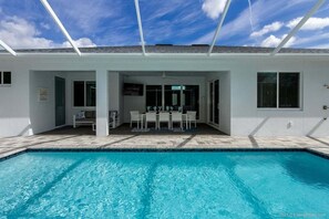 Opvarmet pool