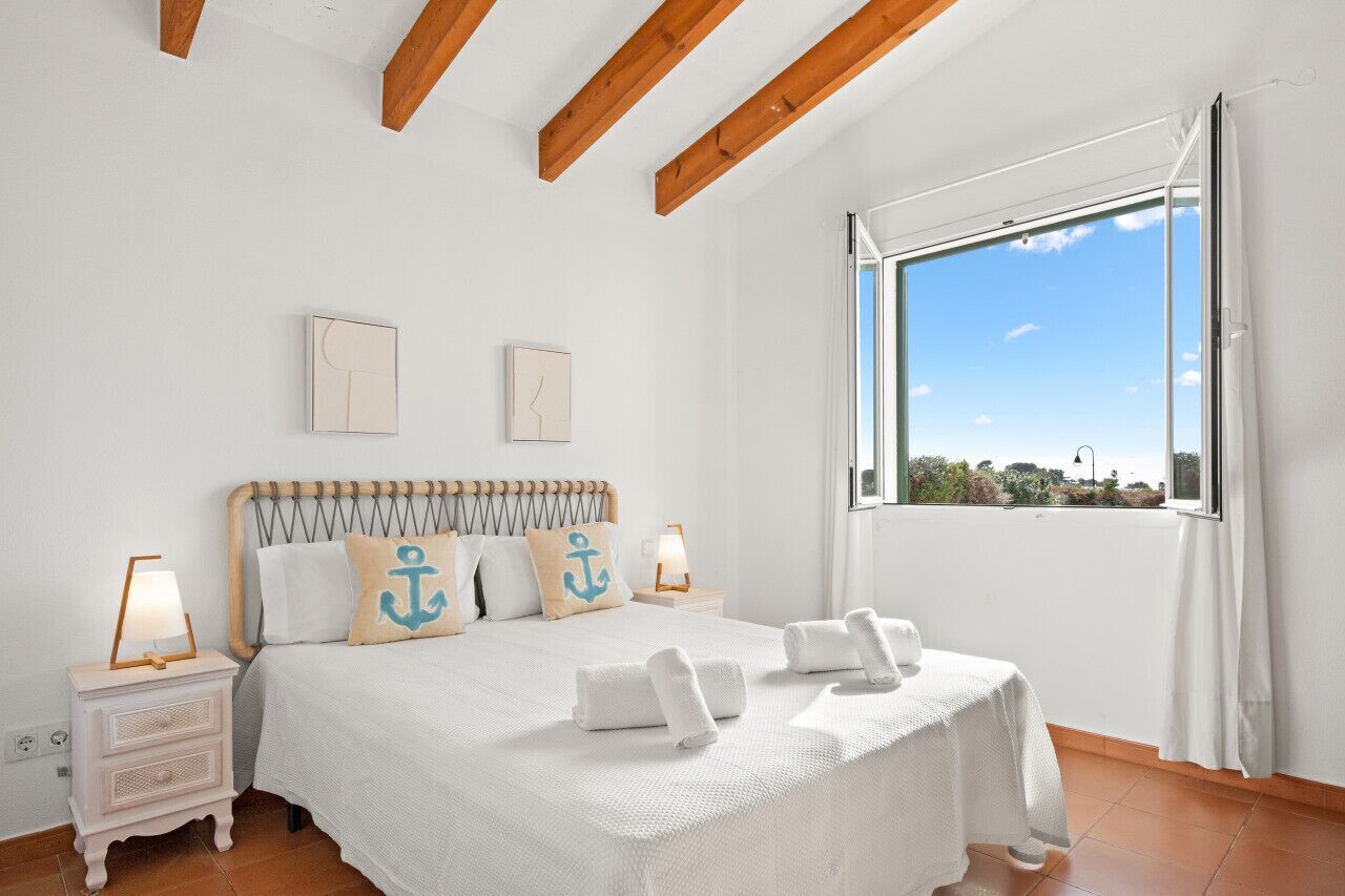 3 soverom, skrivebord, strykejern/-brett og wi-fi (inkludert)