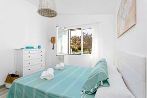 2 عدّة غرف نوم ومكتب ومكواة/لوح كي وواي فاي