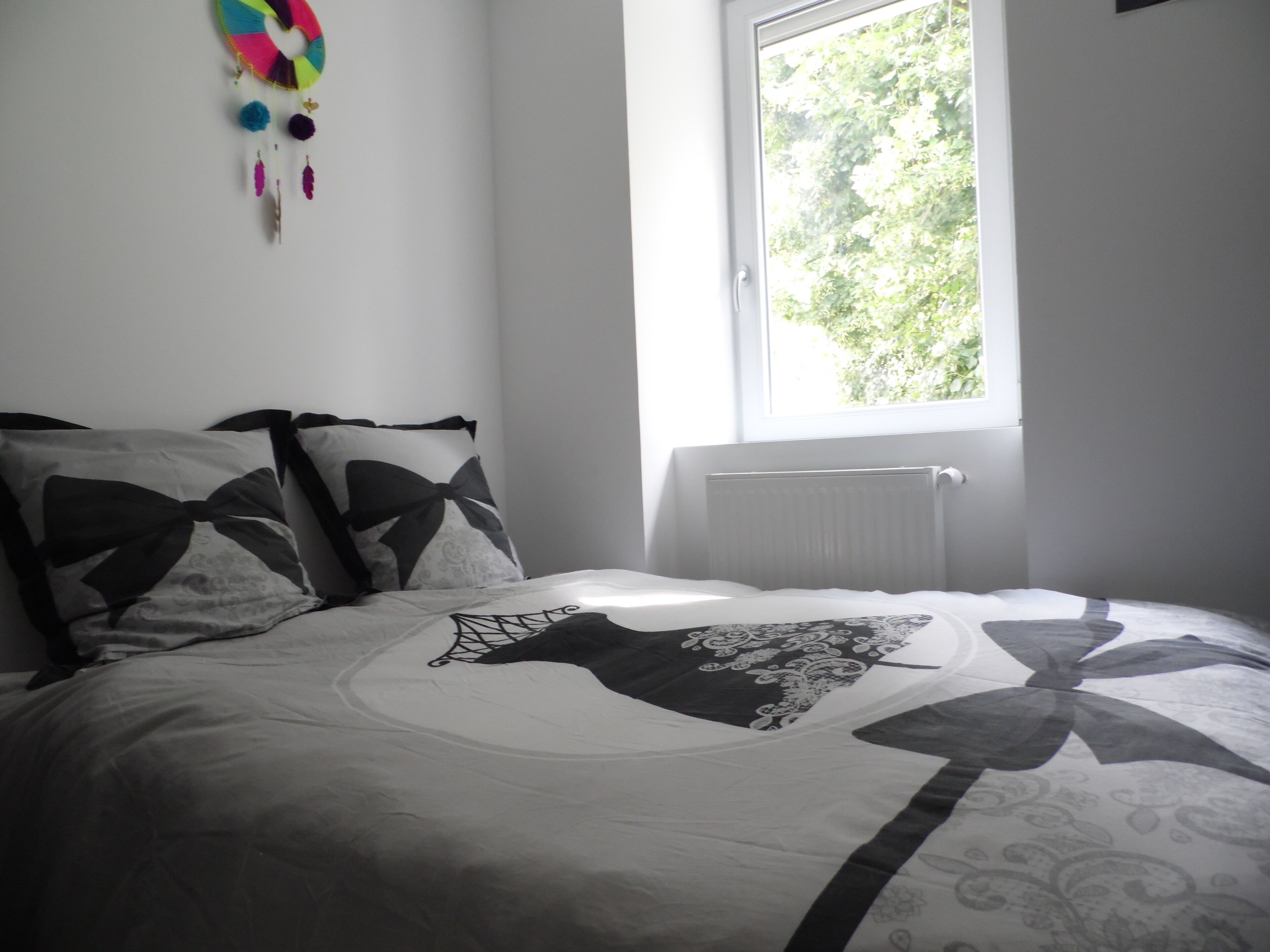 5 bedrooms, travel cot, free WiFi, bed sheets