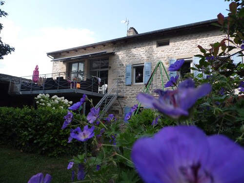 Large renovated house in a quiet location close to the village (all services on foot)