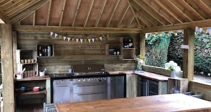 Stunning Oxfordshire 5 Bedroom House in 2 acres