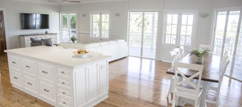 Breathtaking views of the ocean and city, nestled in Whitfield National Park