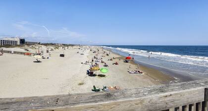 Affordable Condo Located Close to the Beach & the Pier Oceanfront Cottage Rentals Home Collection