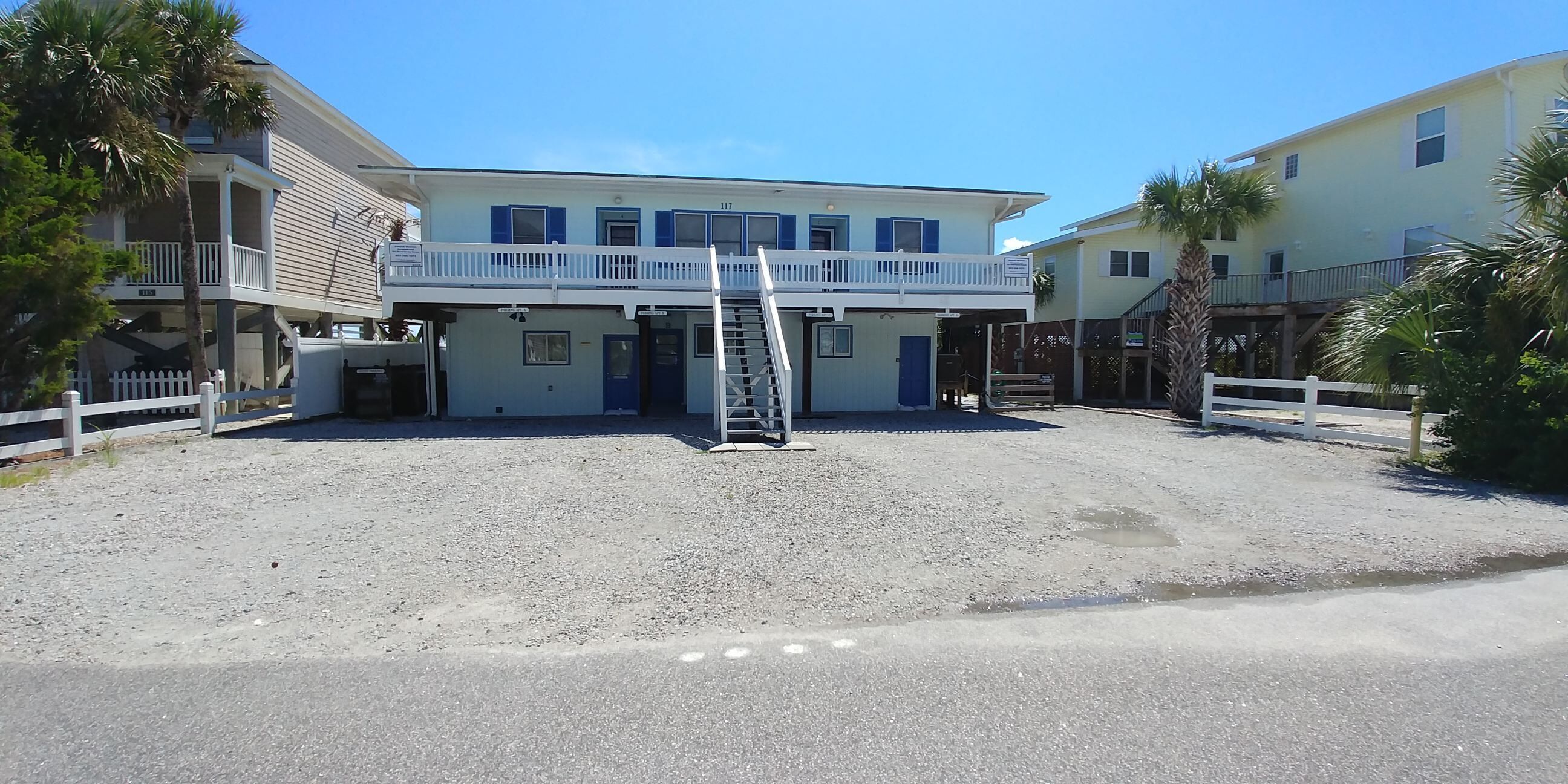 Directly on The Beach 3BR/3Ba Almost Heaven Oceanfront free WiFi