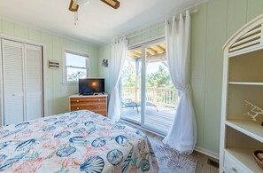 4 bedrooms, desk, free WiFi