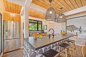 Fridge, microwave, oven, stovetop - Kahana Village #41 Beach Front Deluxe (Lahaina)