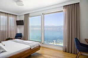 4 chambres, fer et planche à repasser, Wi-Fi, draps fournis