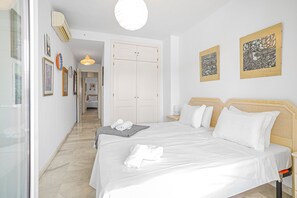 2 bedrooms, iron/ironing board, free WiFi, bed sheets - H05 Mi Capricho - Apartment (Sitio de Calahonda)