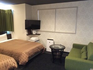 1 habitación, escritorio, tabla de planchar con plancha y wifi gratis