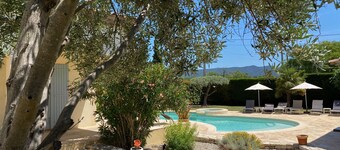 Just 10 minutes from the Gorges du Verdon! Beautiful and spacious villa with swimming pool