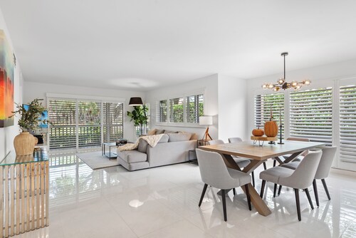 PGA National Private Entrance - 2023 Renovation - Corner Unit