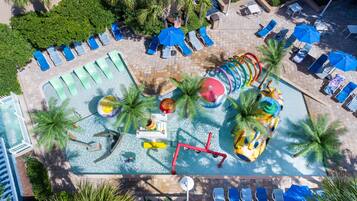 Innenpool, Außenpool