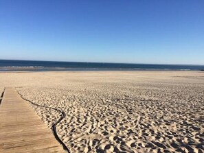 Platja a a prop