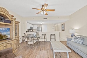 Télévision, table de tennis de table