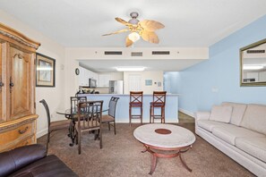 Télévision, table de tennis de table