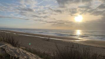 Beach nearby, sun-loungers