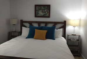 2 bedrooms, WiFi, bed sheets - 1st Floor Condo Near Lifts. Sleeps 8. Updated! (Angel Fire)