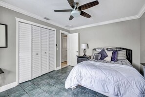 4 soverom, skrivebord, strykejern/-brett og wi-fi (inkludert)