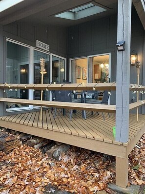 Outdoor dining -  Cozy ski retreat on Jack Frost Mountain-  (Lake Harmony)