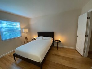 2 bedrooms, WiFi - Westside turnkey 2 bd apt #2 (Culver City)