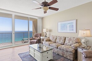 Télévision, table de tennis de table