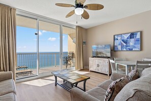 Télévision, table de tennis de table