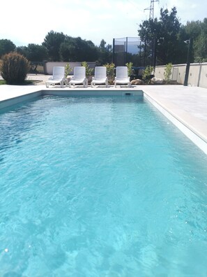 Piscine extérieure, piscine chauffée