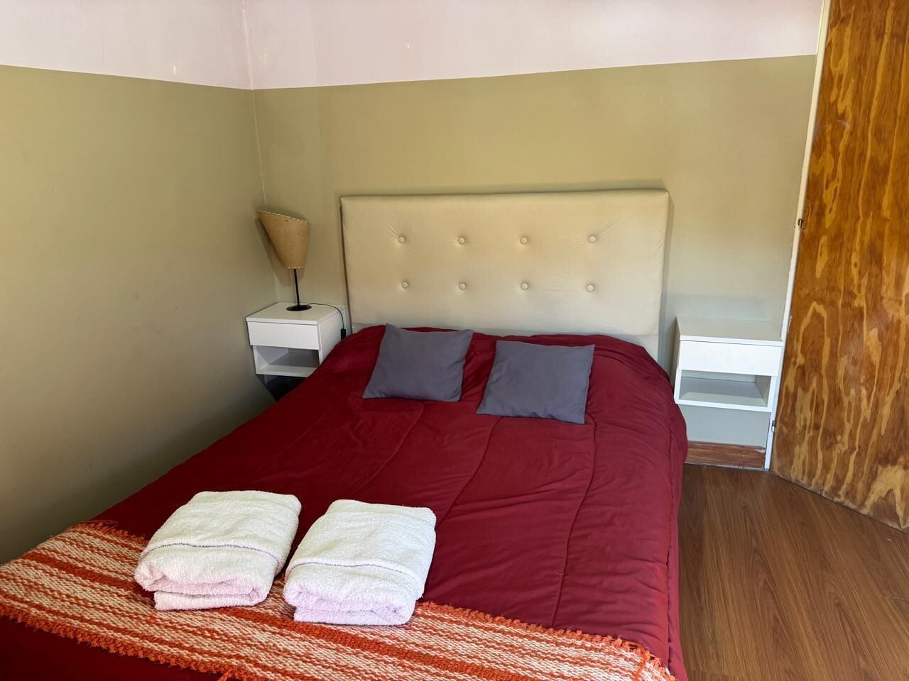 Apartamento conforto, varanda, vista para a montanha | Espaço de trabalho para notebook, quartos à prova de som