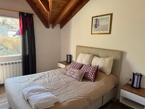 1 bedroom, laptop workspace, free WiFi