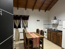 Full-size fridge, microwave, oven, toaster