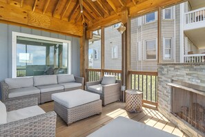 Property grounds - Here And Now: Amazing Ocean, Marsh and Lighthouse Views (Caswell Beach)