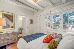 6 bedrooms, iron/ironing board, free WiFi, bed sheets