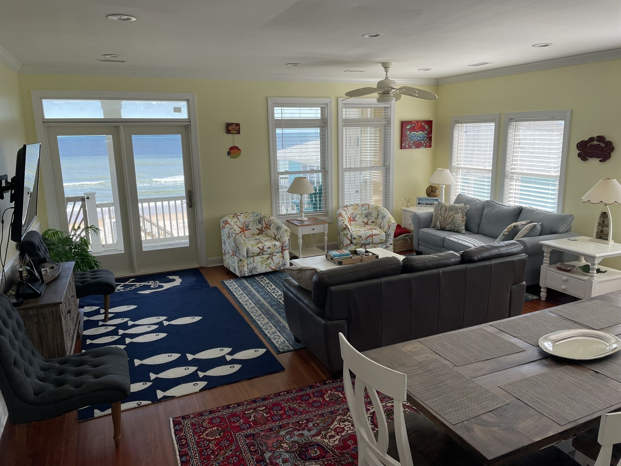 智能電視、書籍