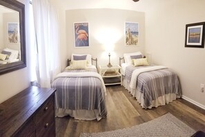 2 bedrooms, desk, iron/ironing board, free WiFi