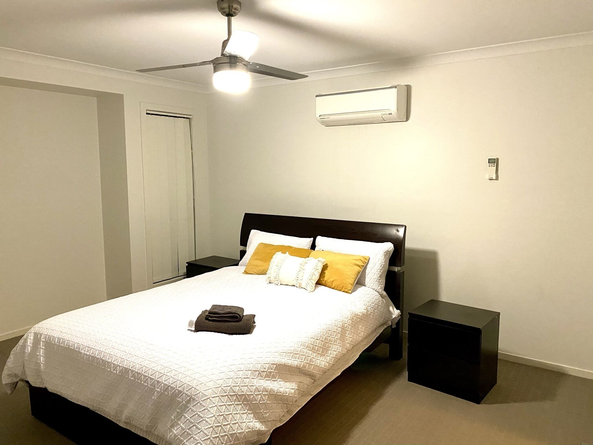 4 habitaciones y caja de seguridad en la habitación 