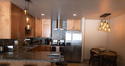 Stunning, Conveniently Located 2-BR Condo Close To Legendary Vail, CO Ski Slopes