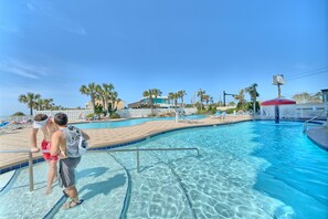 Piscina coperta, piscina all'aperto