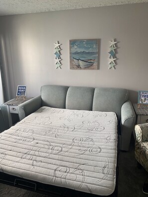 2 slaapkamers, een bureau, een strijkplank/strijkijzer, gratis wifi