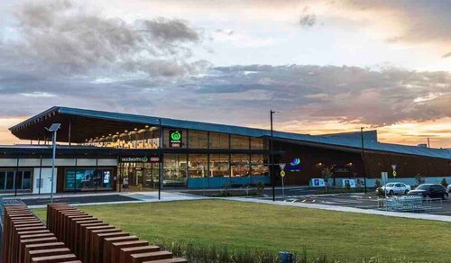 Family Getaway With LARGE Parent Retreat!