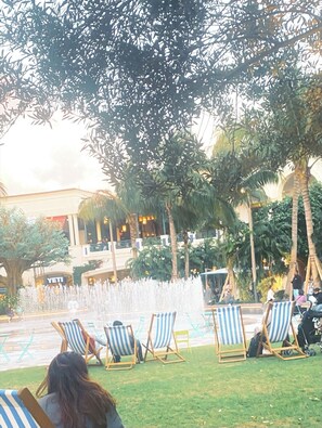 Property grounds - Chic WPB pet friendly! (West Palm Beach)