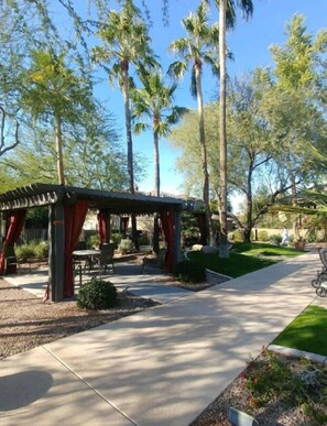 Unclassified image, 5 of 21, button