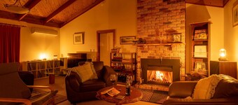 Falls Lodge - a Blue Mountains Experience